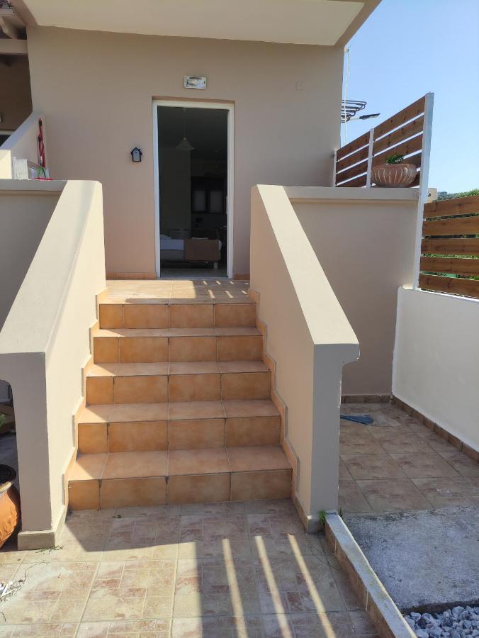 # 6 Giorgos & Chara Apartments Nea Kydonia 外观 照片